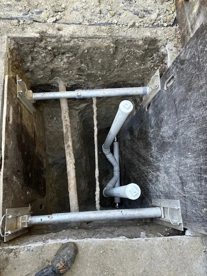 Experienced plumber completing Faucet Repair work in Four Square Mile